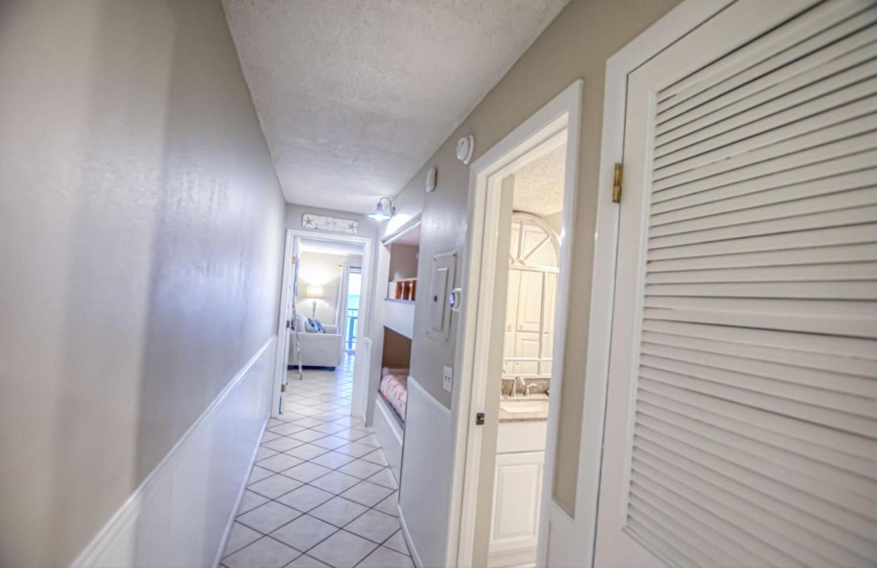 Fantastic Ocean Front 1 Bd At The Summit In Panama Beach! Holiday home